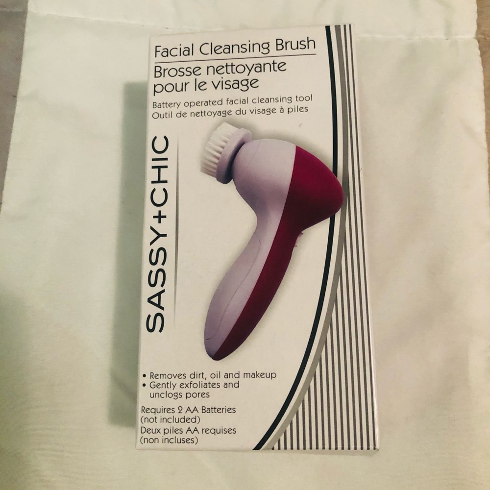 Facial Cleansing Brush battery operated